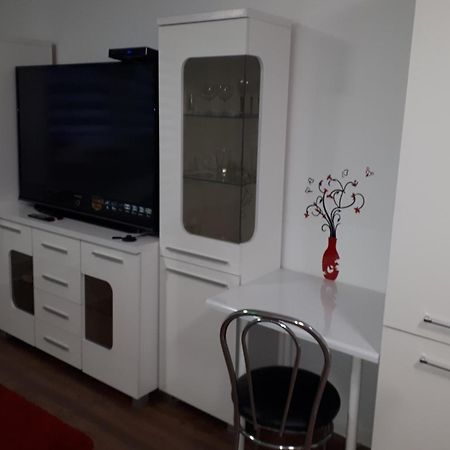 Apartament Centrum Panoramiczna Big Ben Z Balkonem-- Klimatyzacja-- Kielce Buitenkant foto