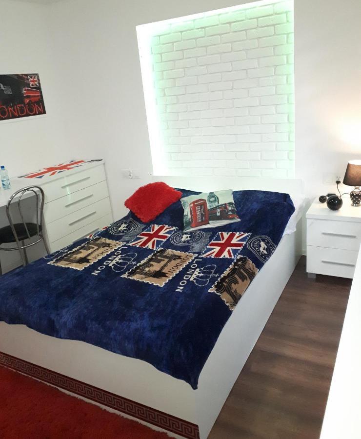 Apartament Centrum Panoramiczna Big Ben Z Balkonem-- Klimatyzacja-- Kielce Buitenkant foto