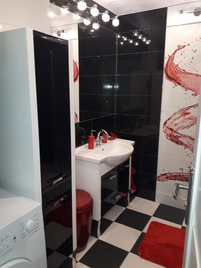 Apartament Centrum Panoramiczna Big Ben Z Balkonem-- Klimatyzacja-- Kielce Buitenkant foto