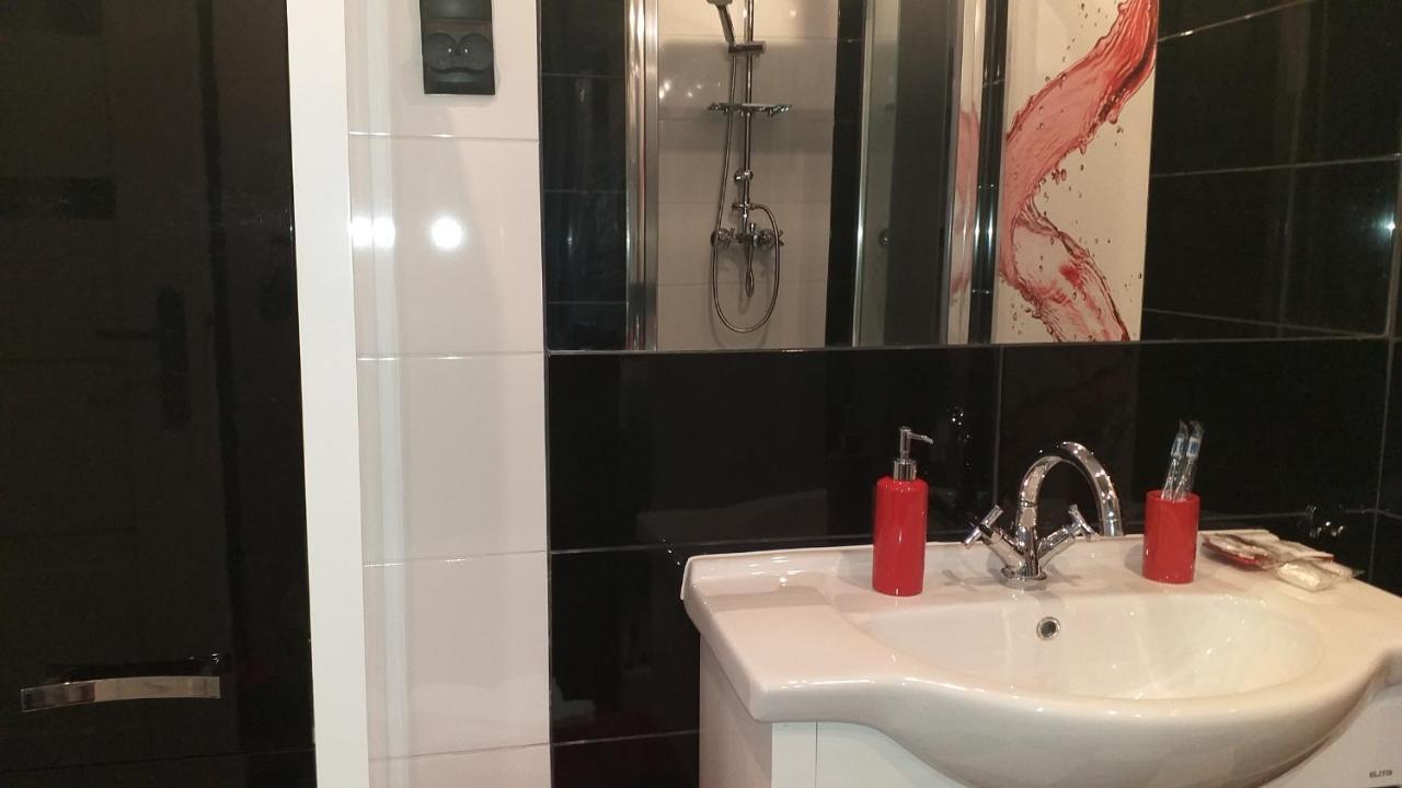 Apartament Centrum Panoramiczna Big Ben Z Balkonem-- Klimatyzacja-- Kielce Buitenkant foto